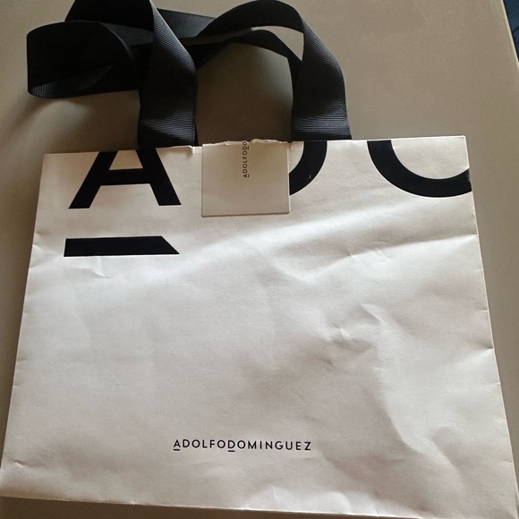 Adolfo Dominguez Leather Card Holder Wallet - Picture 9 of 9